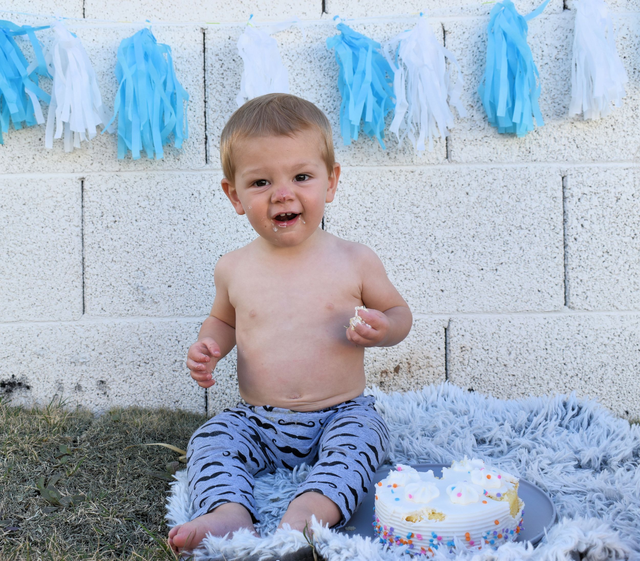 Phoenix cake smash photographer