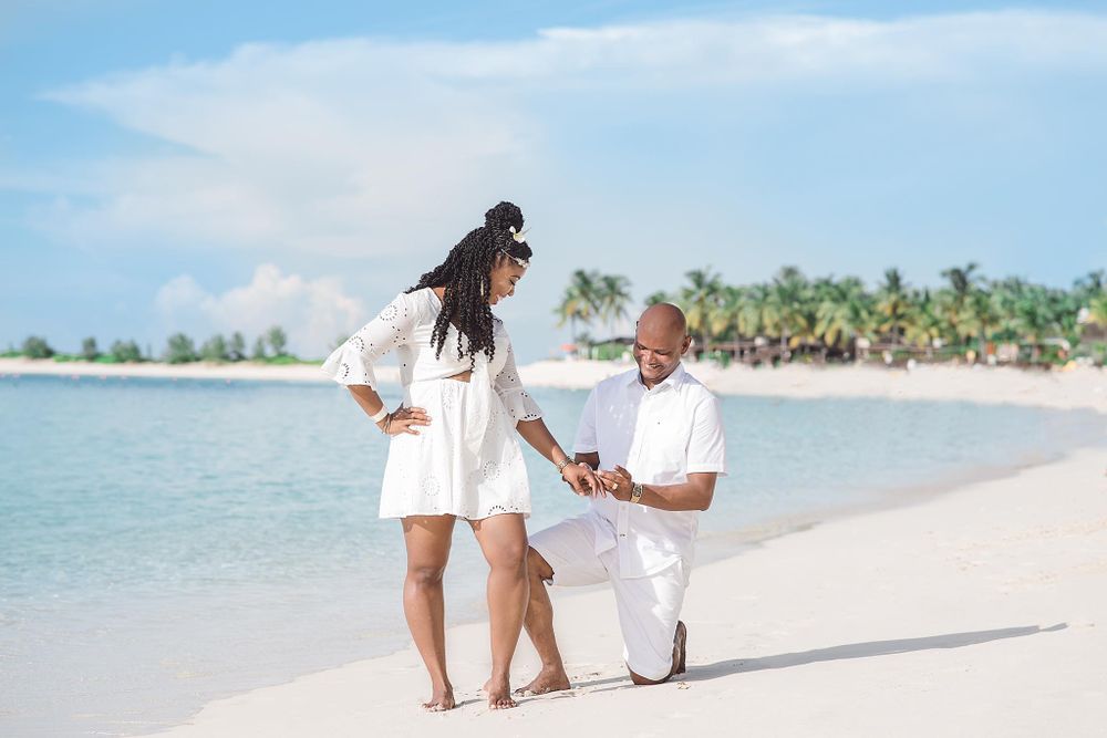 Engagement photography by Platinum Photography, Nassau Bahamas — image 171