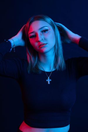 portrait-fotoshooting-fotostudio-indoor-fotoshooting-possnig-photography-fotografin-kärnten