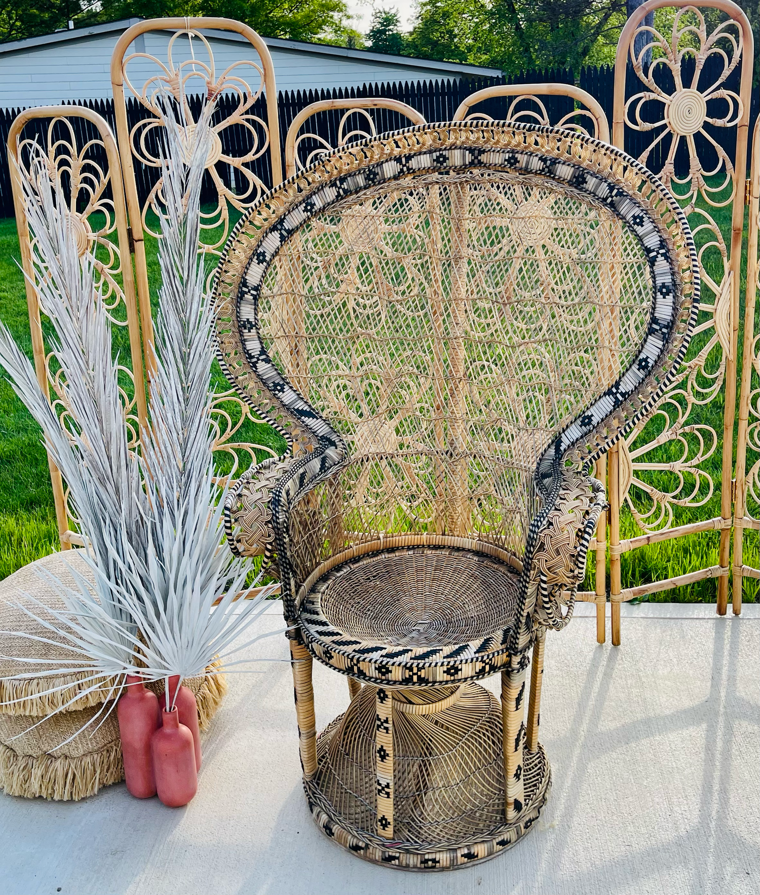 peacock chair rental available in Lexington, Ohio. located inside skin Angelz studio