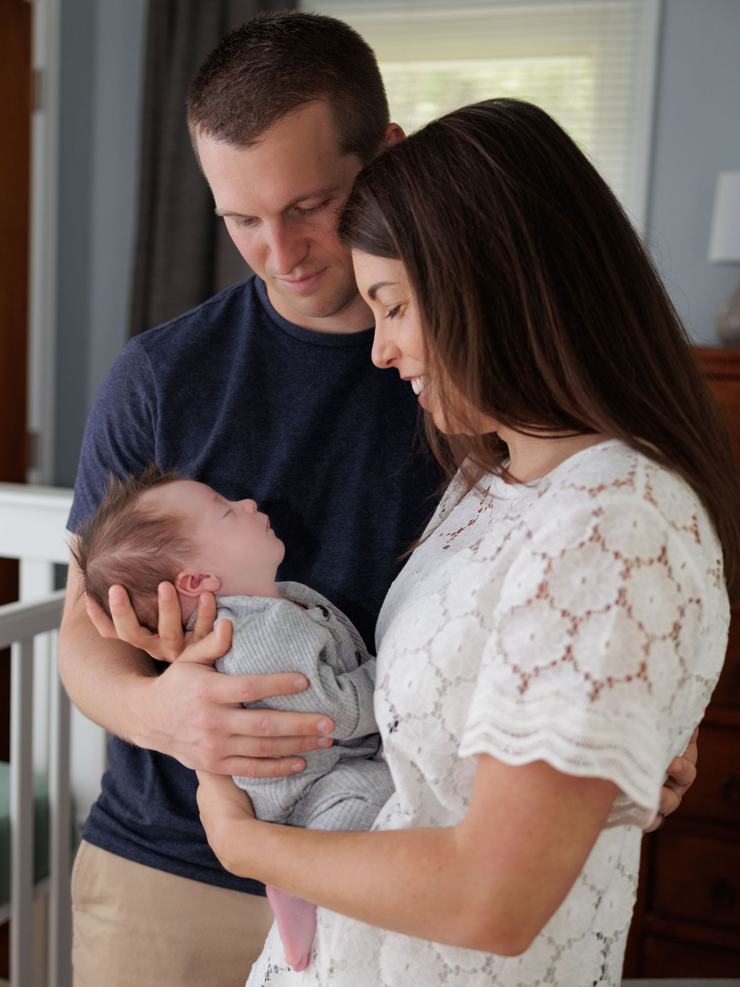 Newborn Session In-home Warrenton Northern Virginia DC portrait and lifestyle https://www.ssa-photos.com