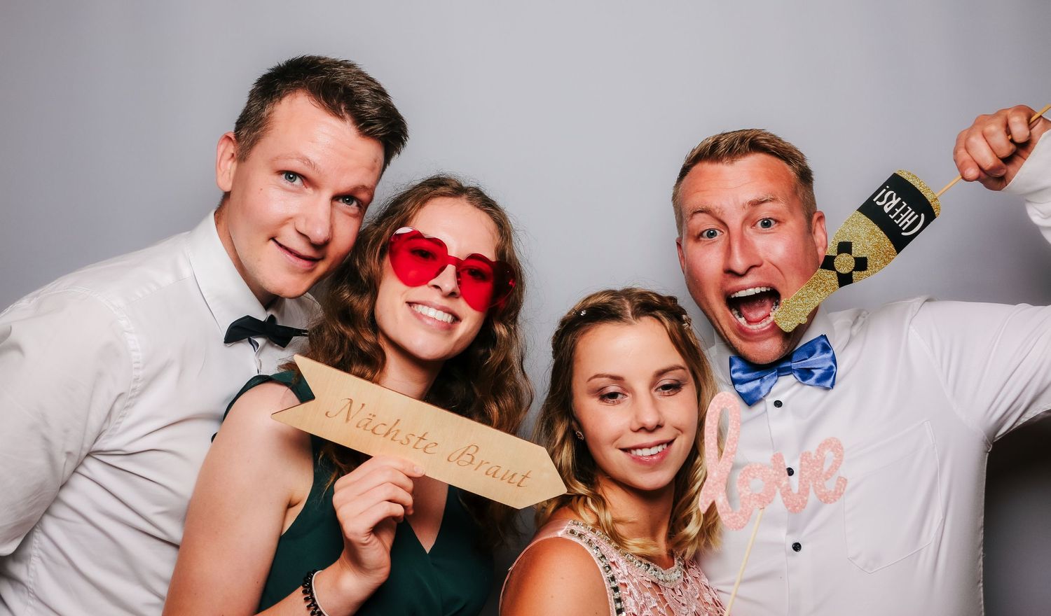 Beispielbild aus der Fotobox mit 4 Personen