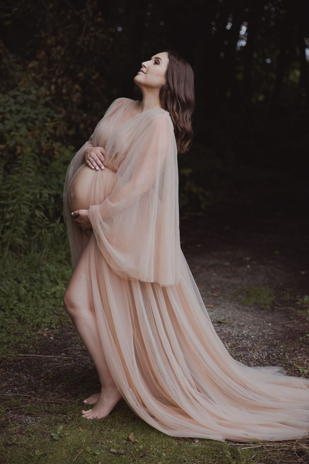 Courtney's Maternity Shoot at Scottsdale Farm | Niagara Photography | Welland Photography |  St. Catharines Photography