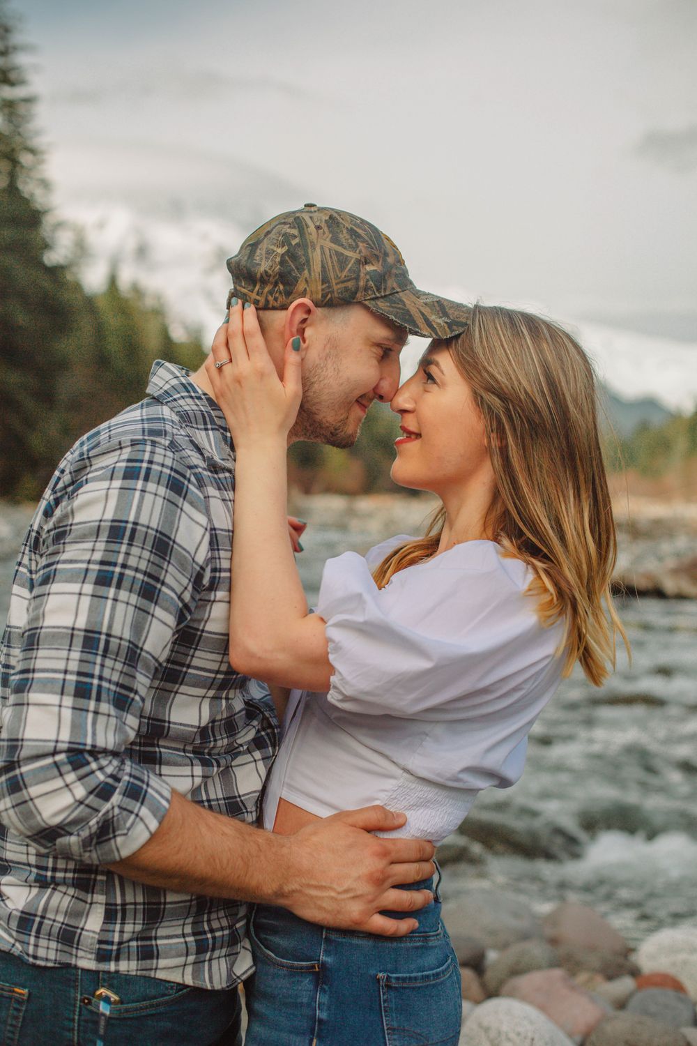 Engagement Photographer  Spokane Liberty Lake Photographer Family Photographer