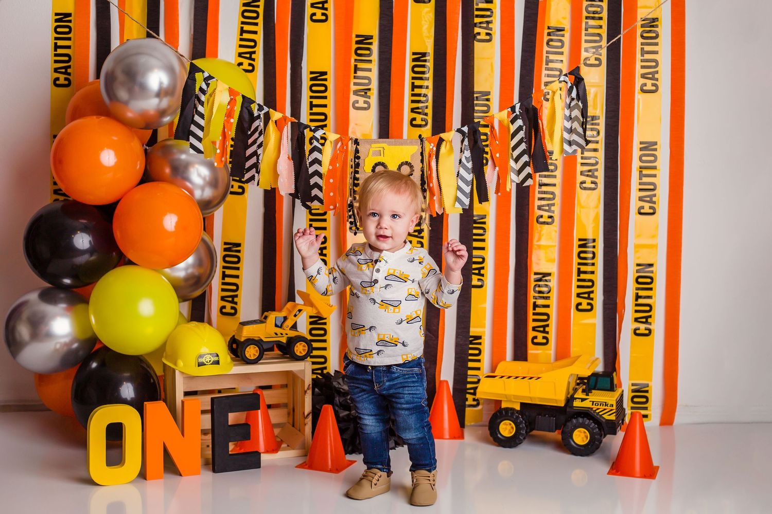 Tampa Baby Photographer- Tampa cake smash baby photographer-Construction Themed Cake Smash