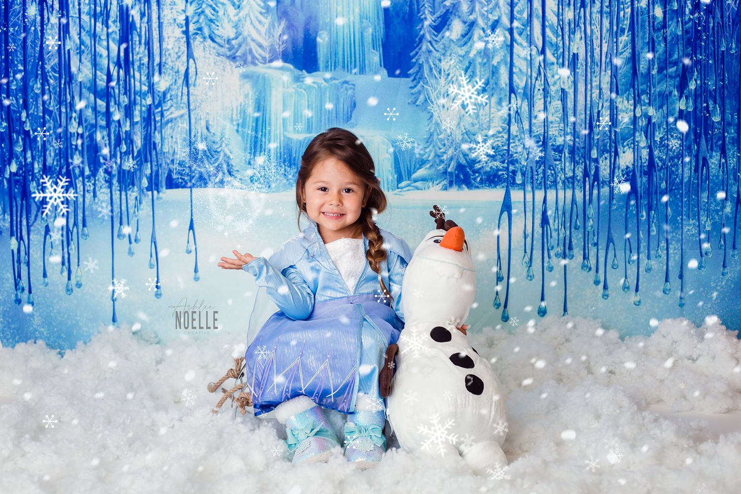 Tampa Baby Photographer- Tampa cake smash baby photographer- Frozen cake Smash-  Elsa with Olaf