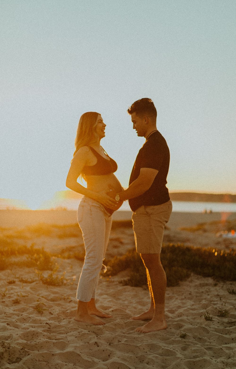 Oahu Couples Photographer | Oahu Wedding Photographer | Hawaii Wedding Photographer | Oahu Engagement photoshoot