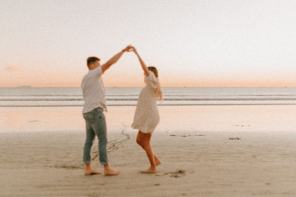 Oahu Couples Photographer | Oahu Wedding Photographer | Hawaii Wedding Photographer | Oahu Engagement photoshoot