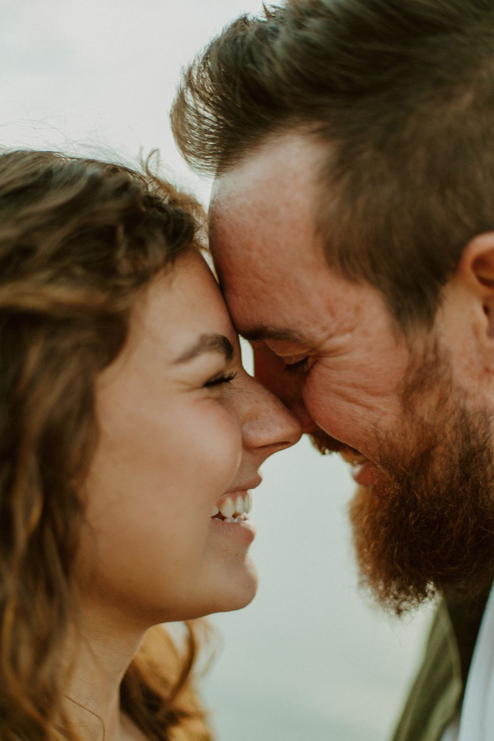 Oahu Couples Photographer | Oahu Wedding Photographer | Hawaii Wedding Photographer | Oahu Engagement photoshoot