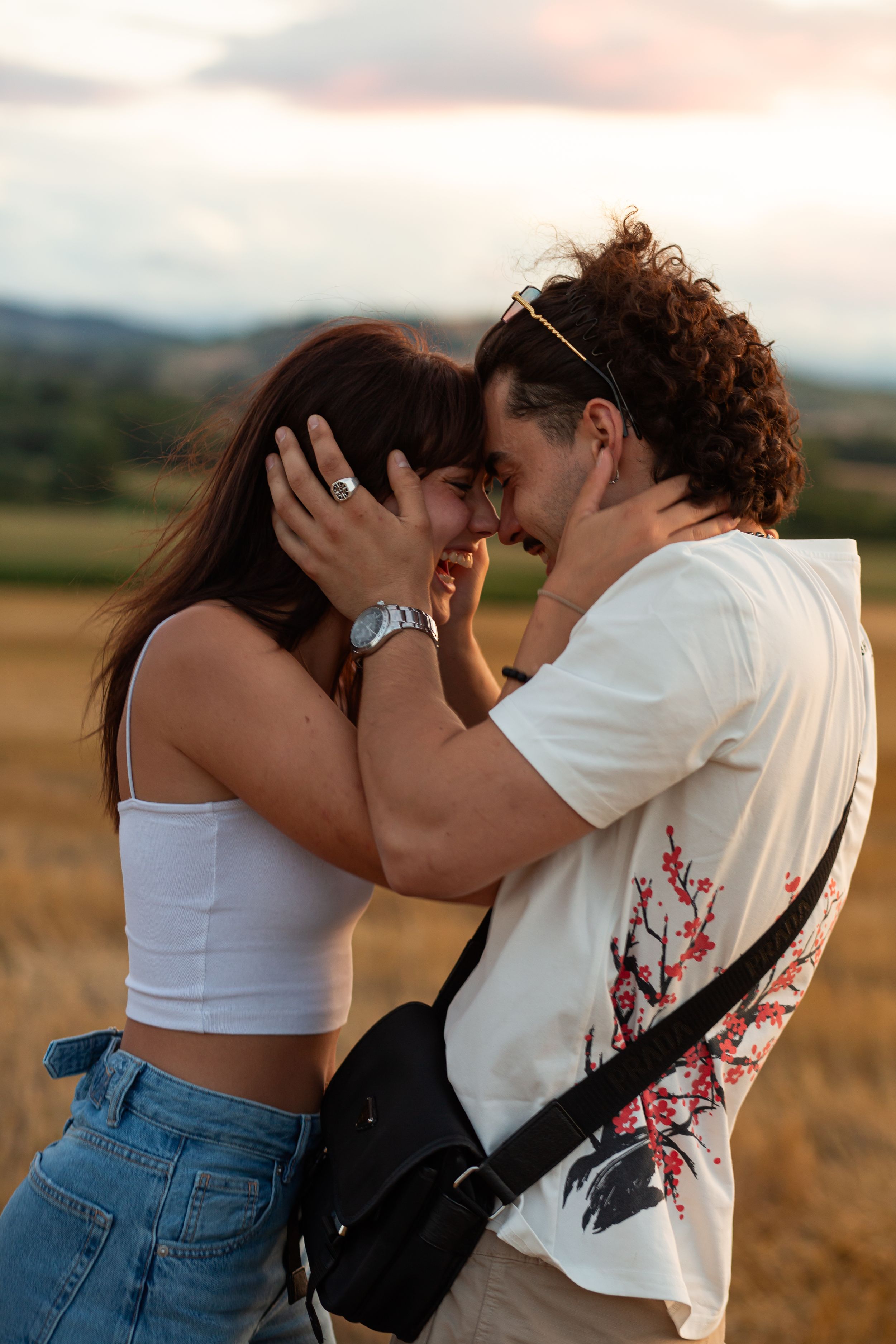 Couple heureux photographie prise sur le vif