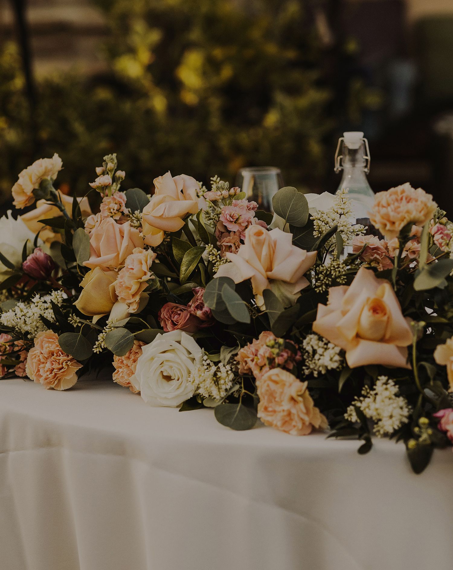 E Noelle Photography backyard wedding in Hidden Hills Los Angeles, floral details