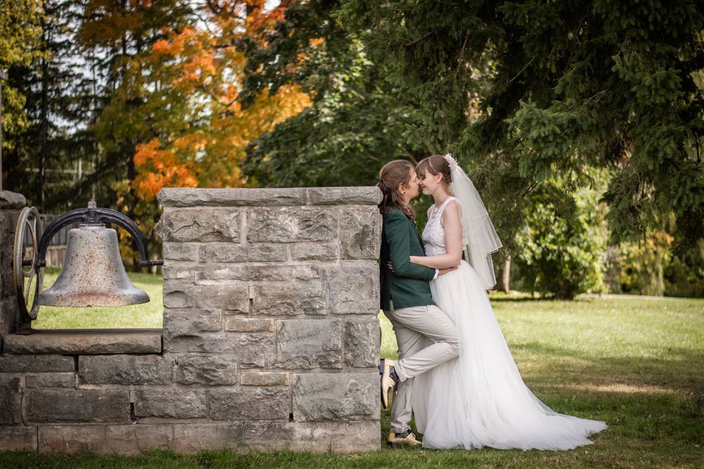 bride and groom outdoor fall autumn wedding photo in acton ontario
