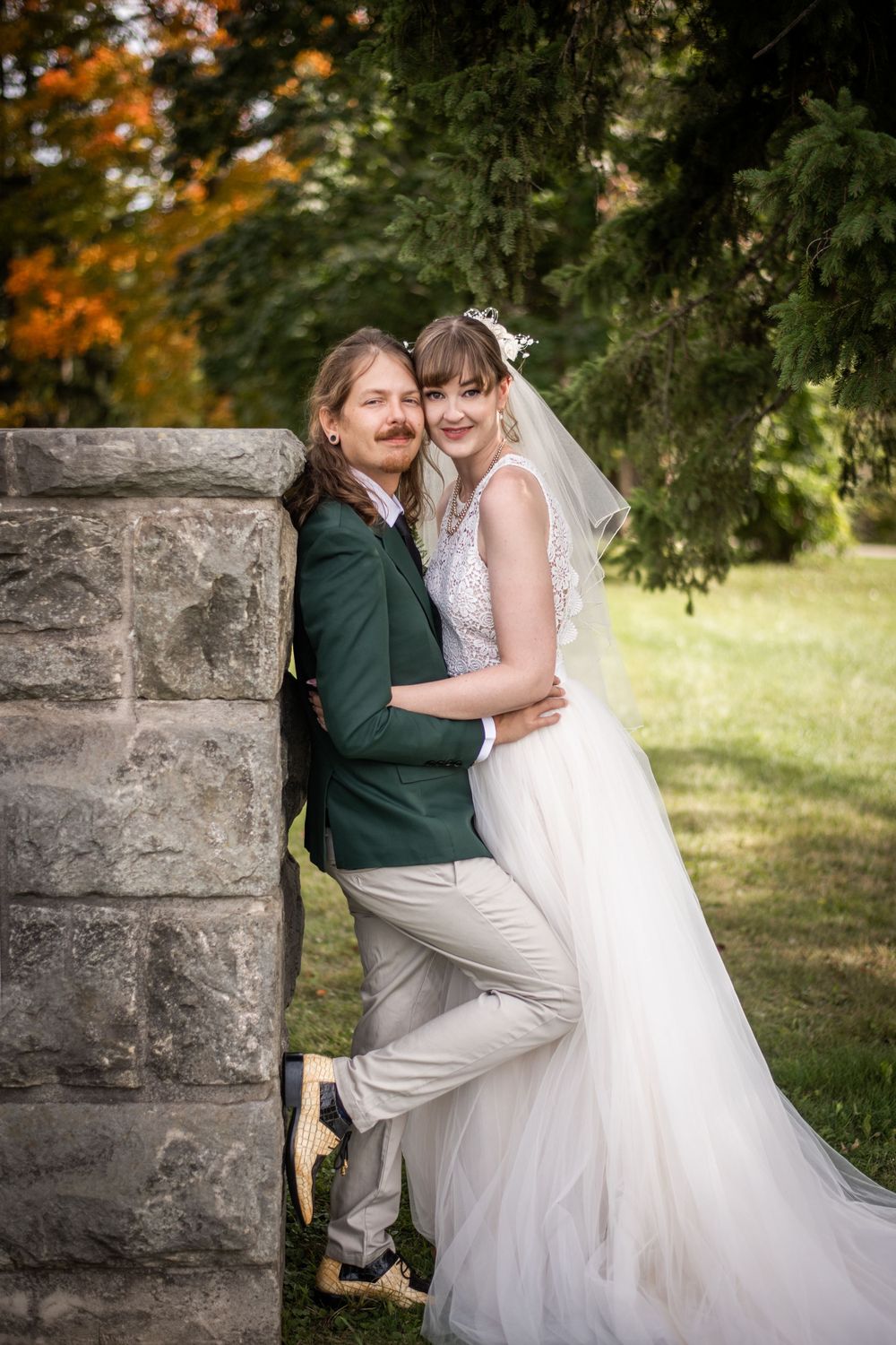 bride and groom outdoor fall autumn wedding photo in acton ontario