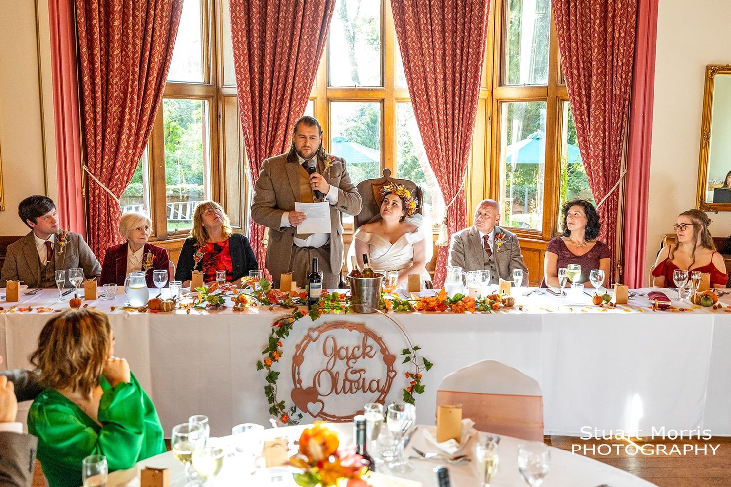 groom gives a speech to wedding guests. ruthin castle wedding photographer. Stuart Morris Photography.