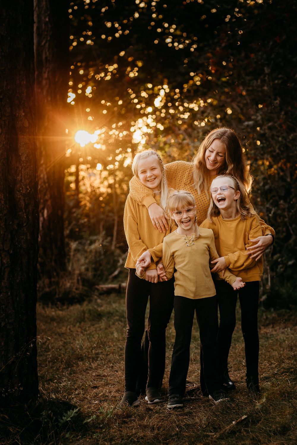 Familiefotografering utendørs på Jæren
