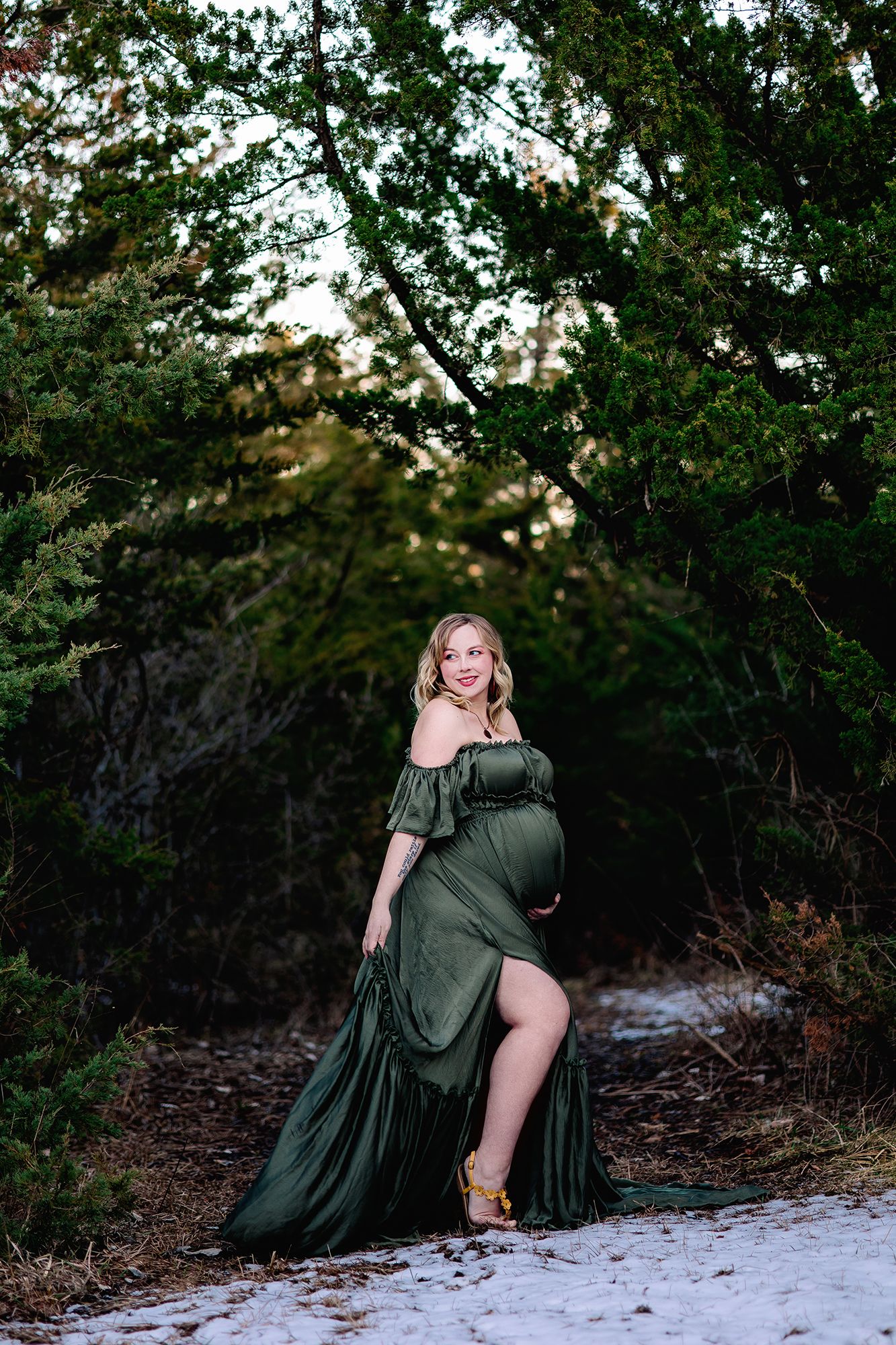 How much does maternity photography cost kansas city professional photographer