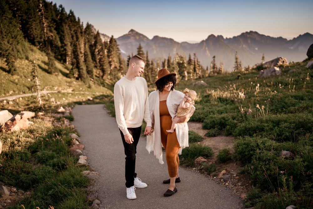 Rainier family portrait session by wander and wild photography