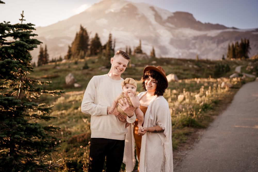 Rainier family portrait session by wander and wild photography