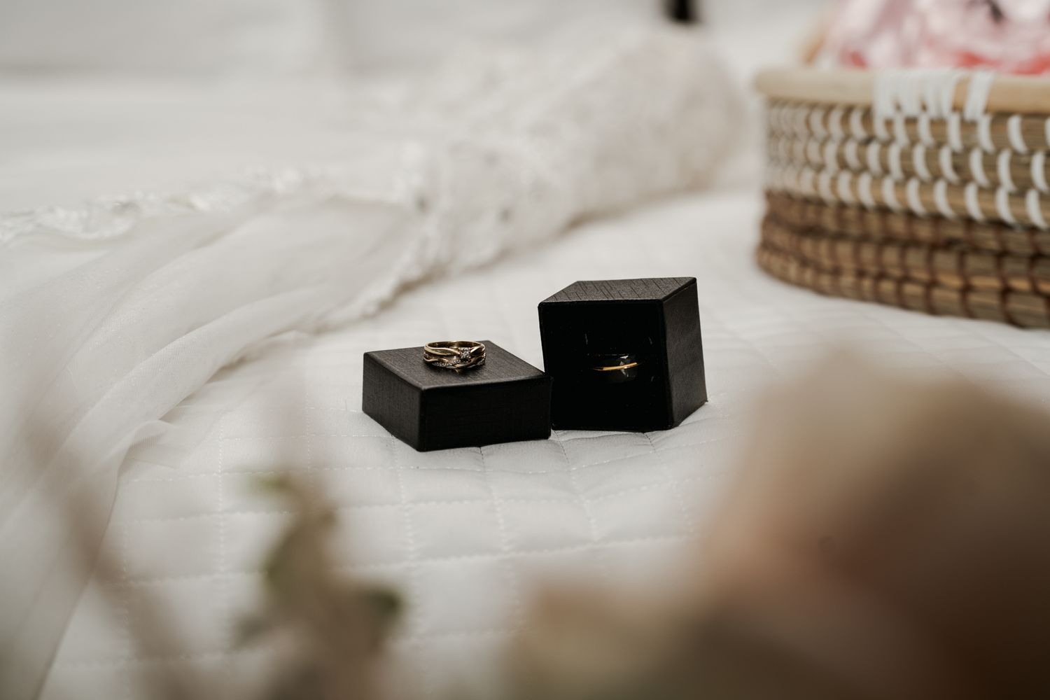 Photo mariage bague robe marié mariée Gaelle Tremblay