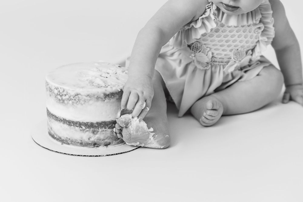 Buffalo & WNY cake smash sessions, one year portraits, cake smash photographers, one year photography