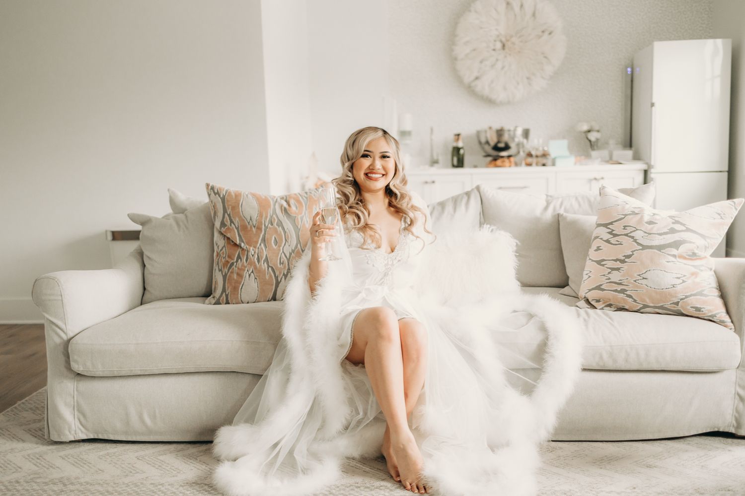 wedding photography of bride in bridal suite