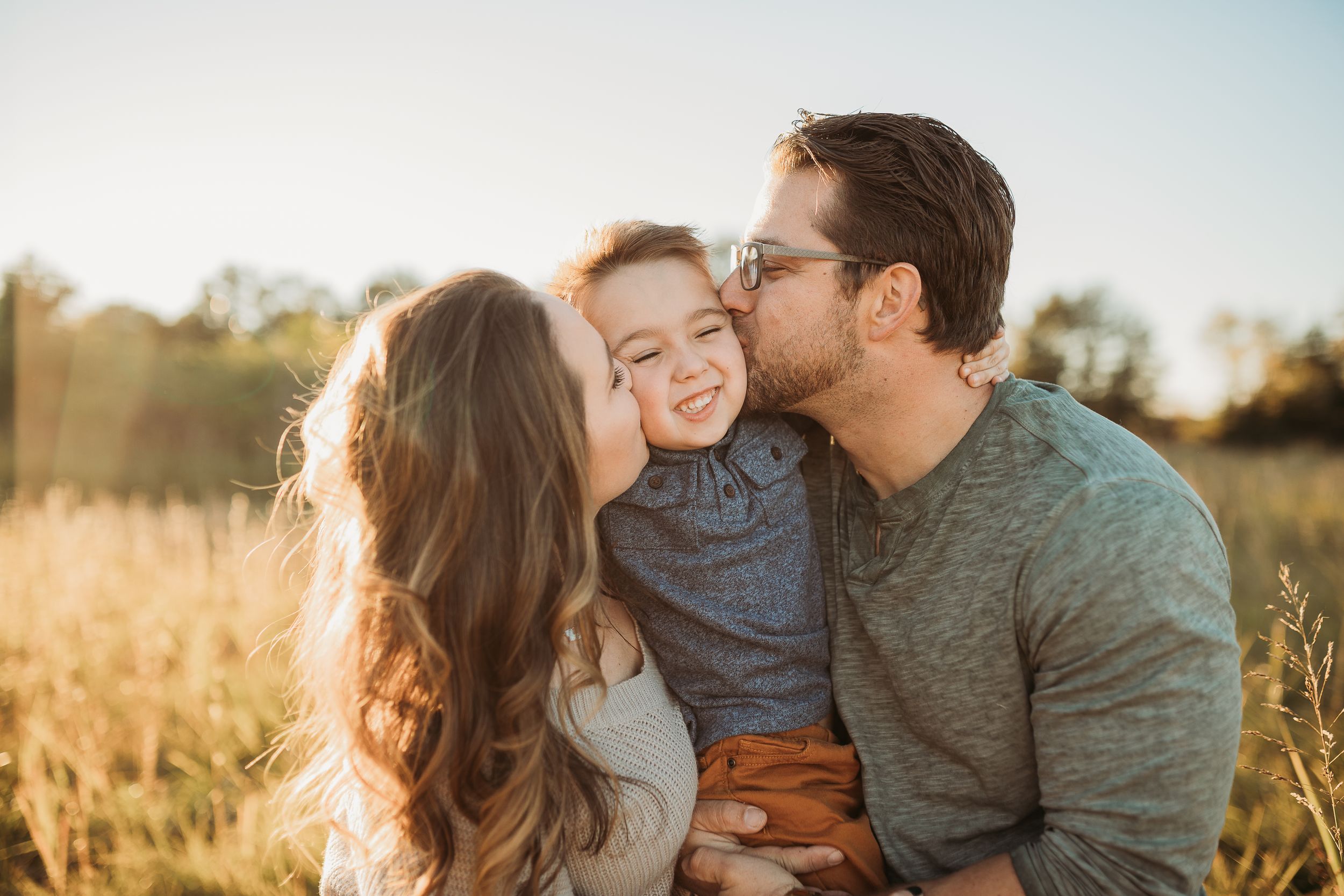 Lafayette, Louisiana based Wedding + Family Photographer