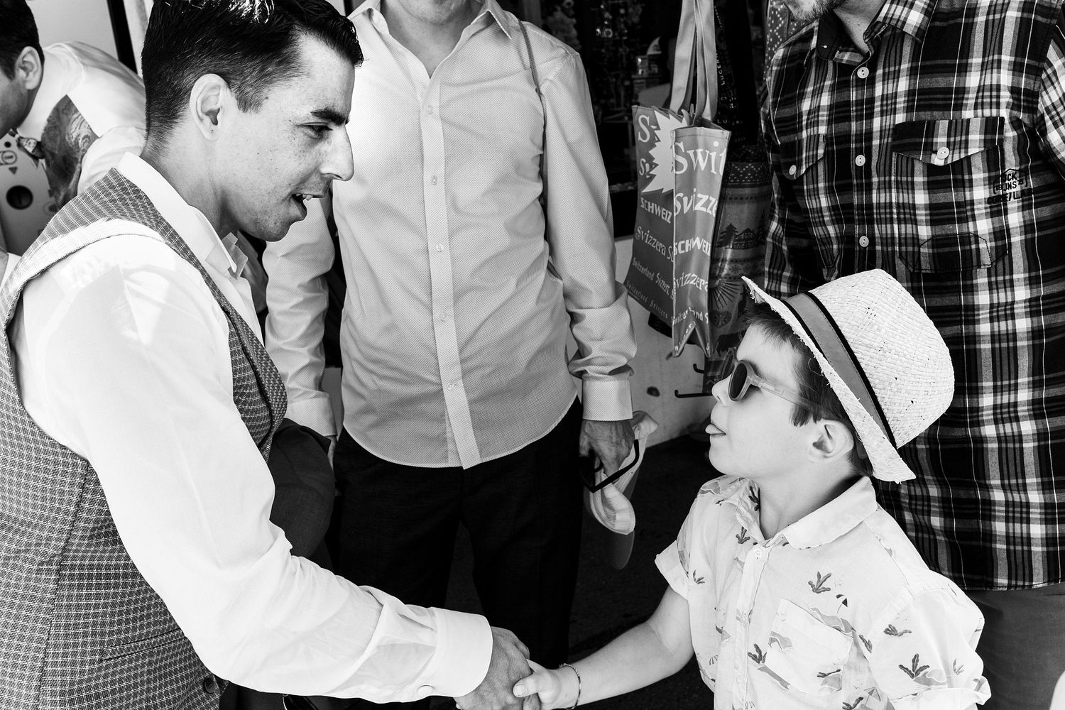 TLOOK photographe de mariage de style documentaire, bateau de la CGN embarquement des invités