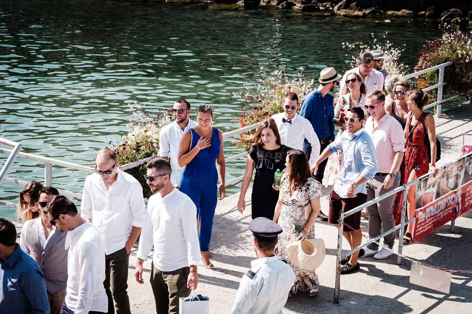 TLOOK photographe de mariage de style documentaire, bateau de la CGN embarquement des invités