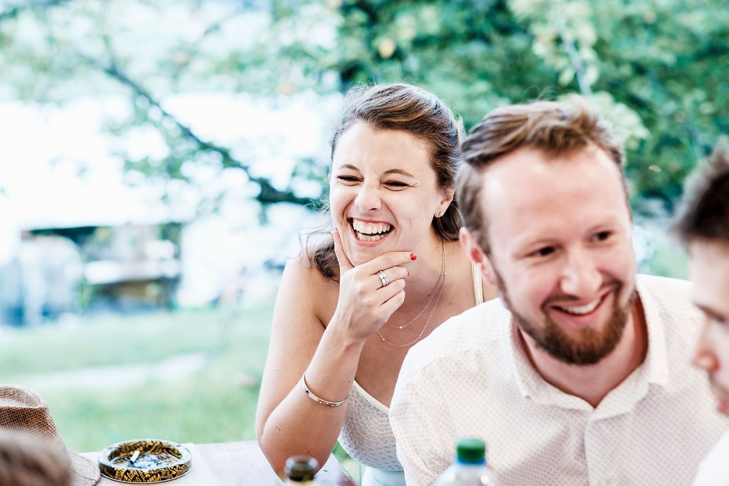 TLOOK photographe de mariage de style documentaire, portraits des invités