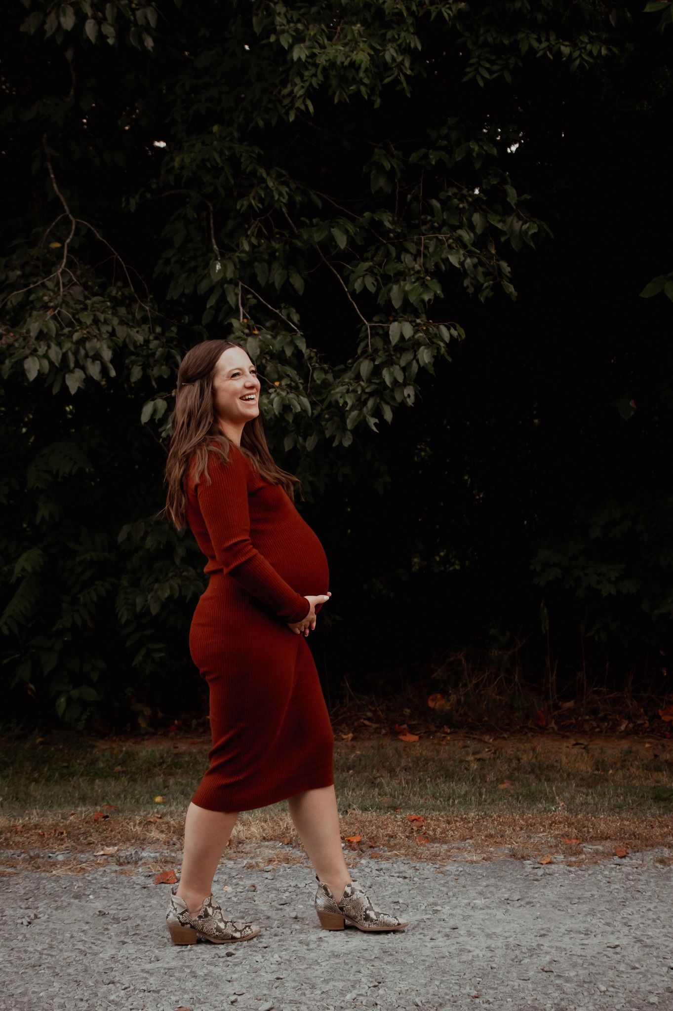 Oak Photography Maternity Photoshoot in Sophia, North Carolina