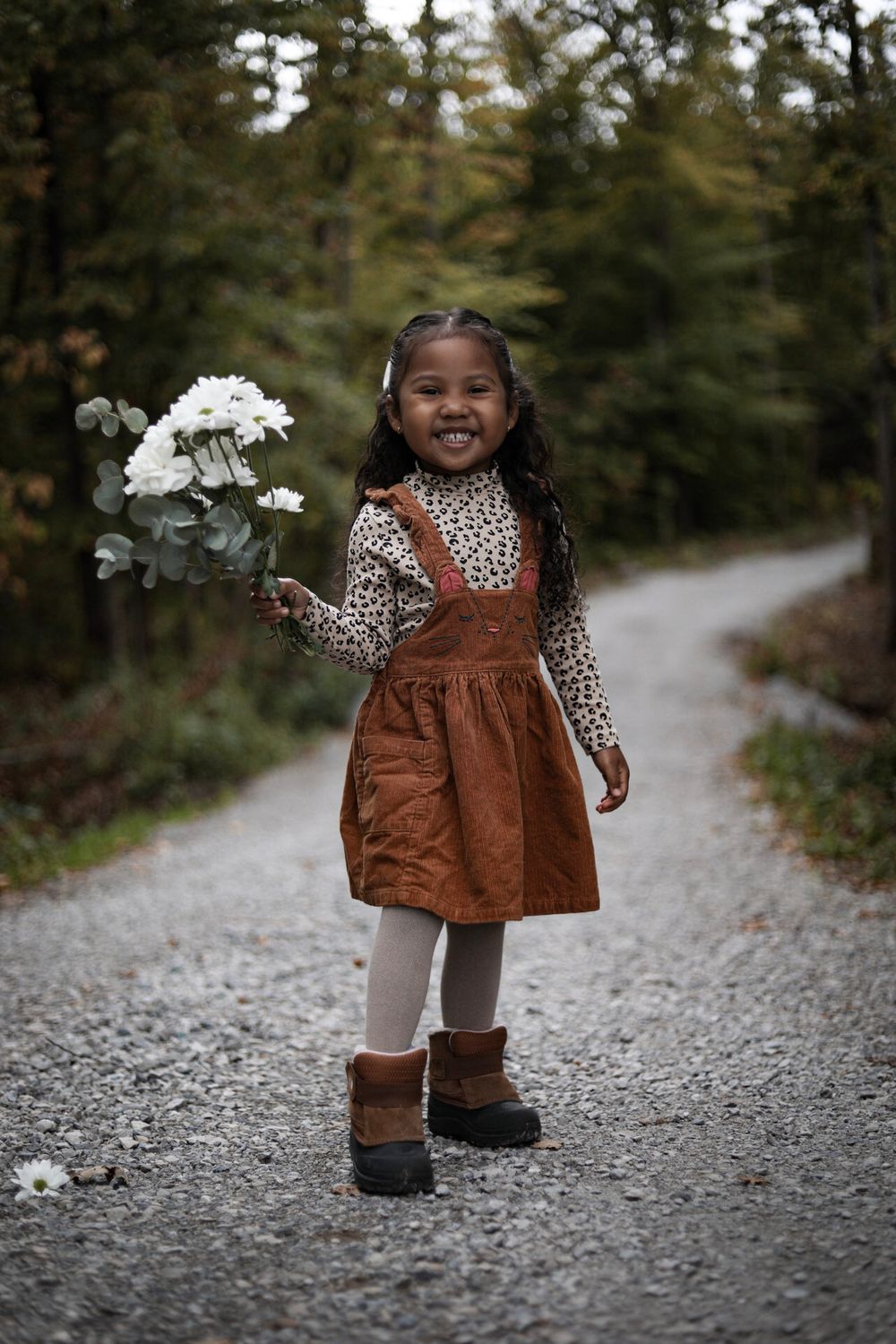 Isabella's Fall Shoot in Ancaster | Niagara Photography | Welland Photography | St. Catharines Photography