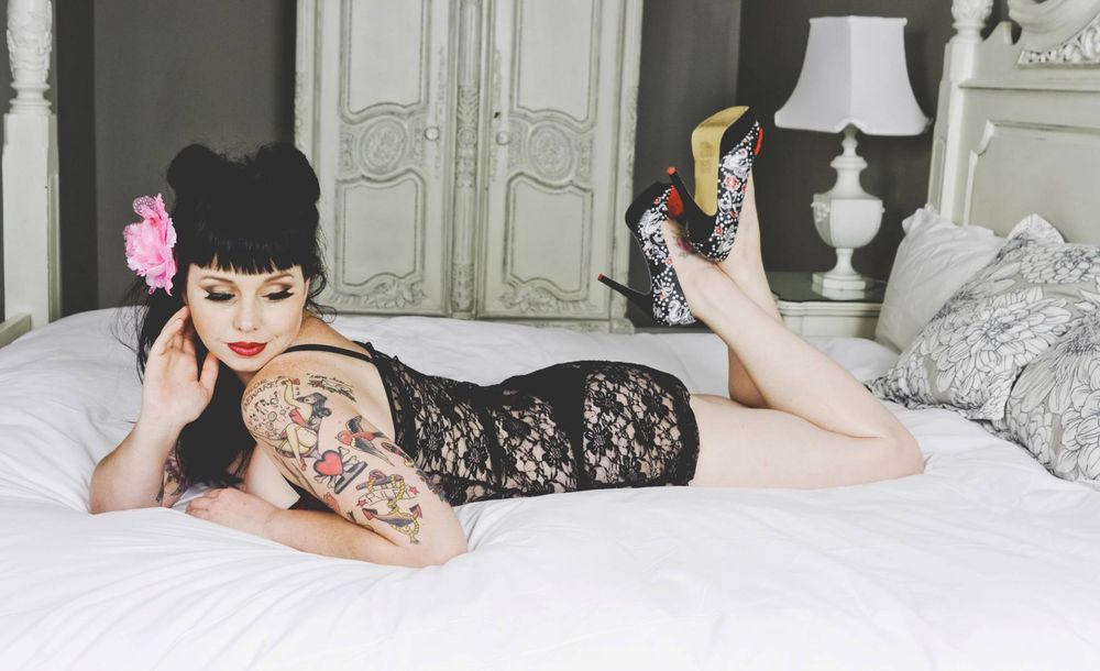 tattooed lady vintage boudoir photos Johannesburg