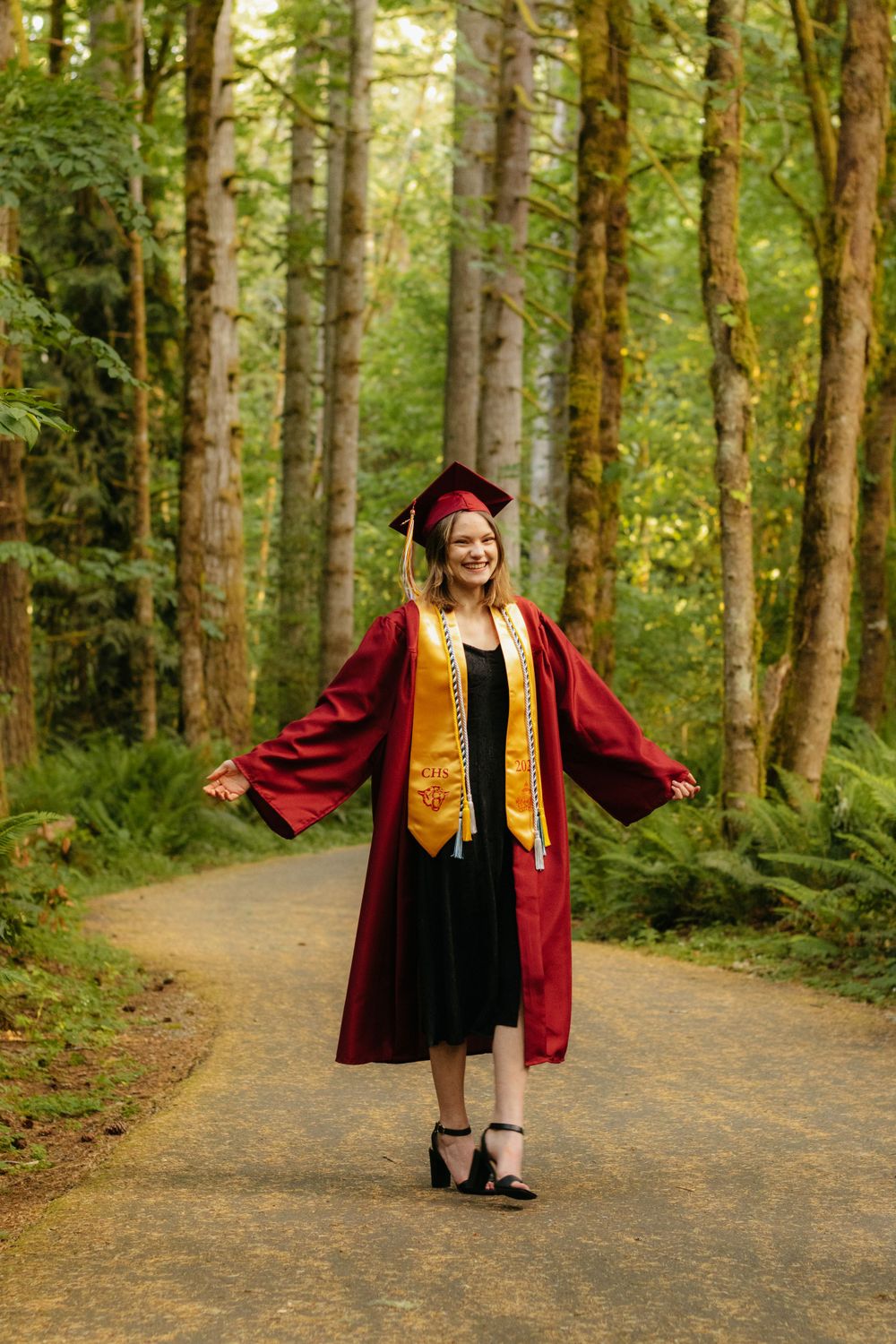 cap and gown 11 grade school
