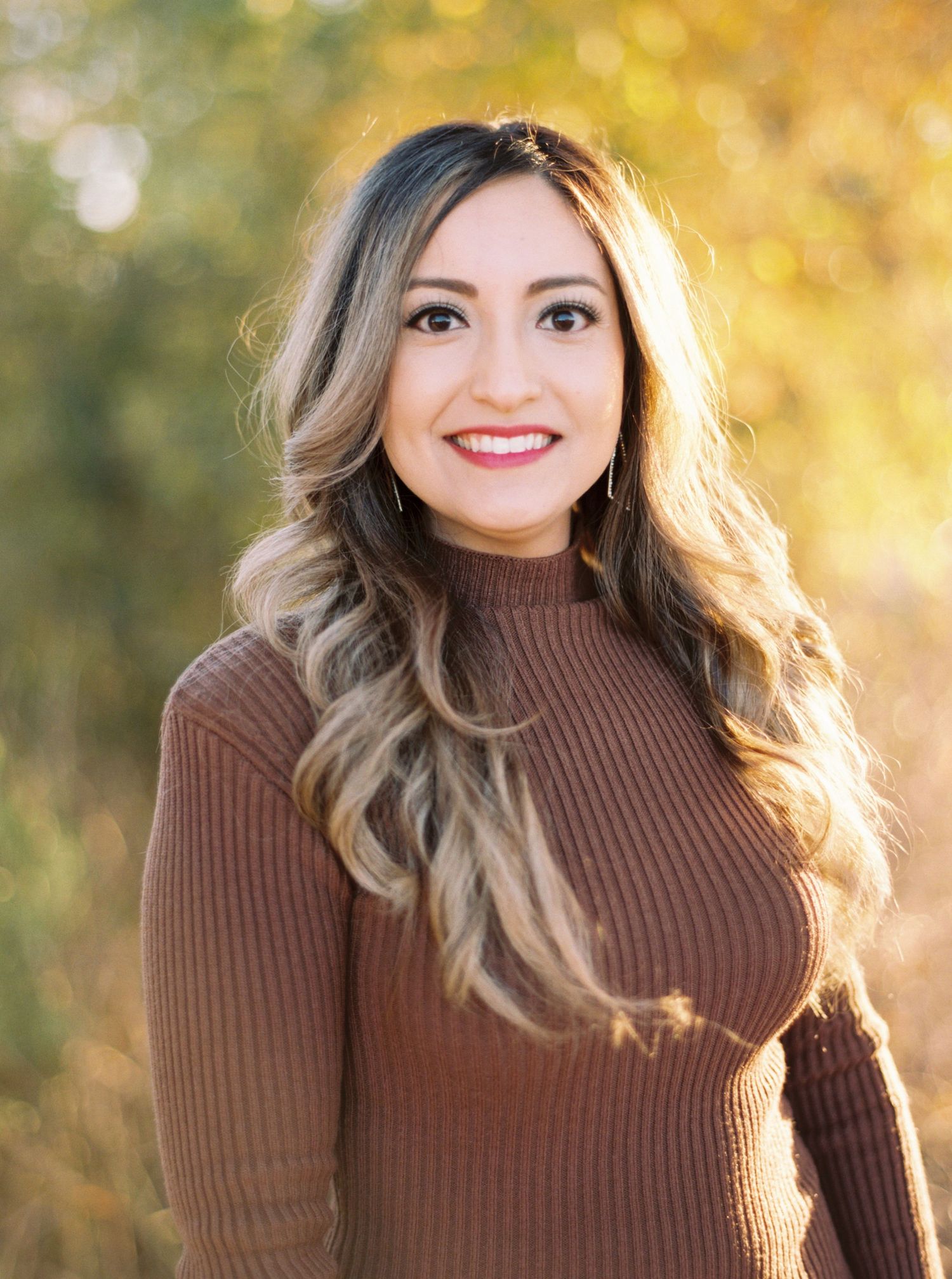 Karina Ramos Photography, Midland, TX Lifestyle photographer, west Texas, senior portraits, newborn, engagement
