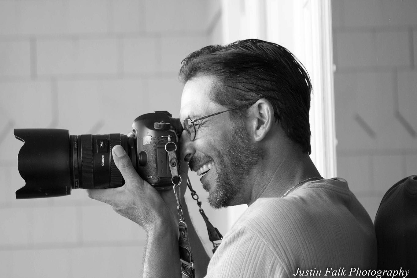 Justin Falk Photographer, behind the lens