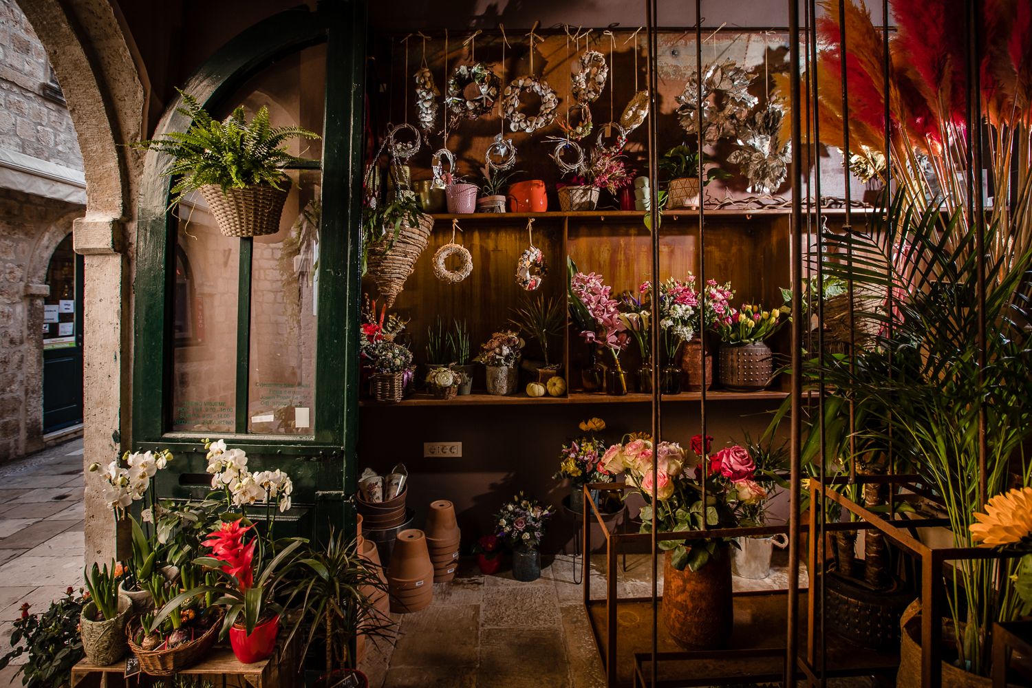 FLOWER SHOP