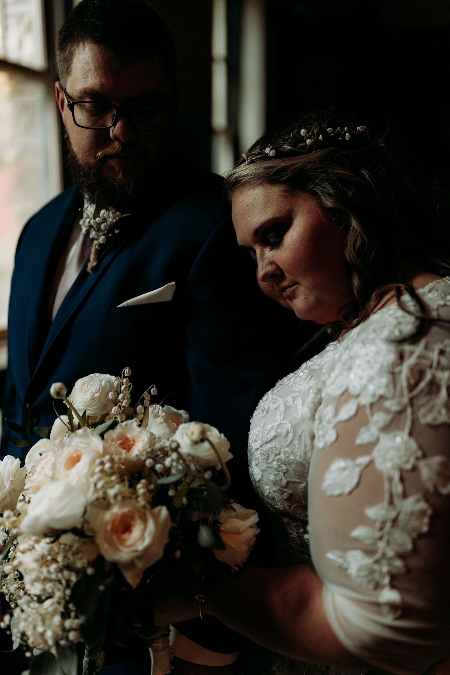 Toledo-Collingwood-art-center-wedding-library