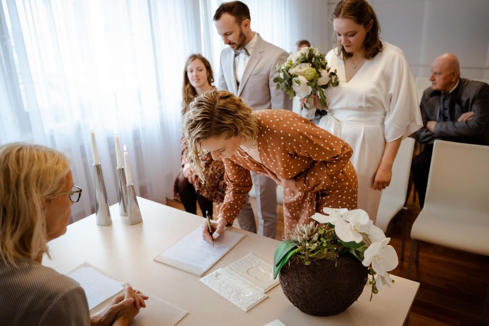 Reportage Hochzeitsfotograf Berlin Hochzeitsfotograf für standesamtliche Trauung  Günstiger Fotoshooting Wedding