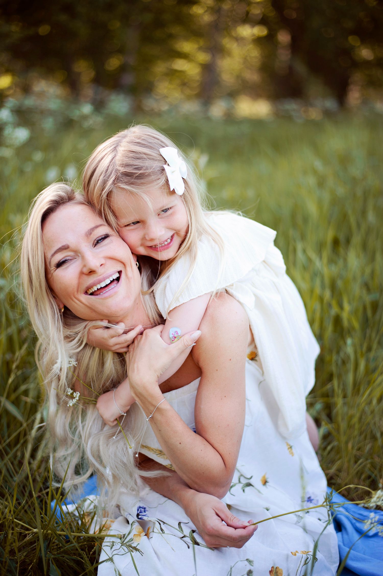 Familjefotograf Jönköping och Habo. Familjefotografering. Syskonfotografering.