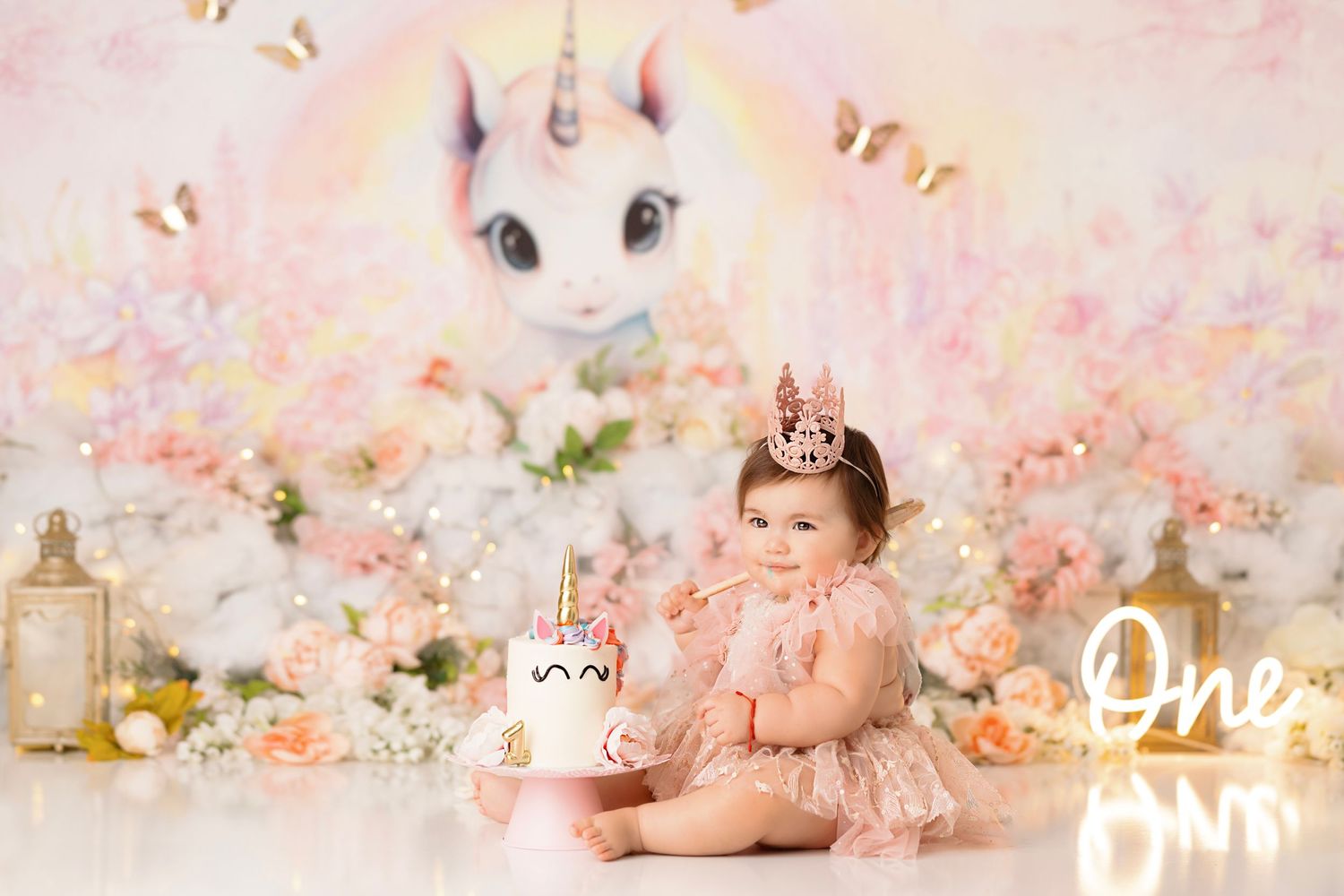 pastel unicorn cake smash, baby girl first birthday photoshoot, los angeles california, best photographer