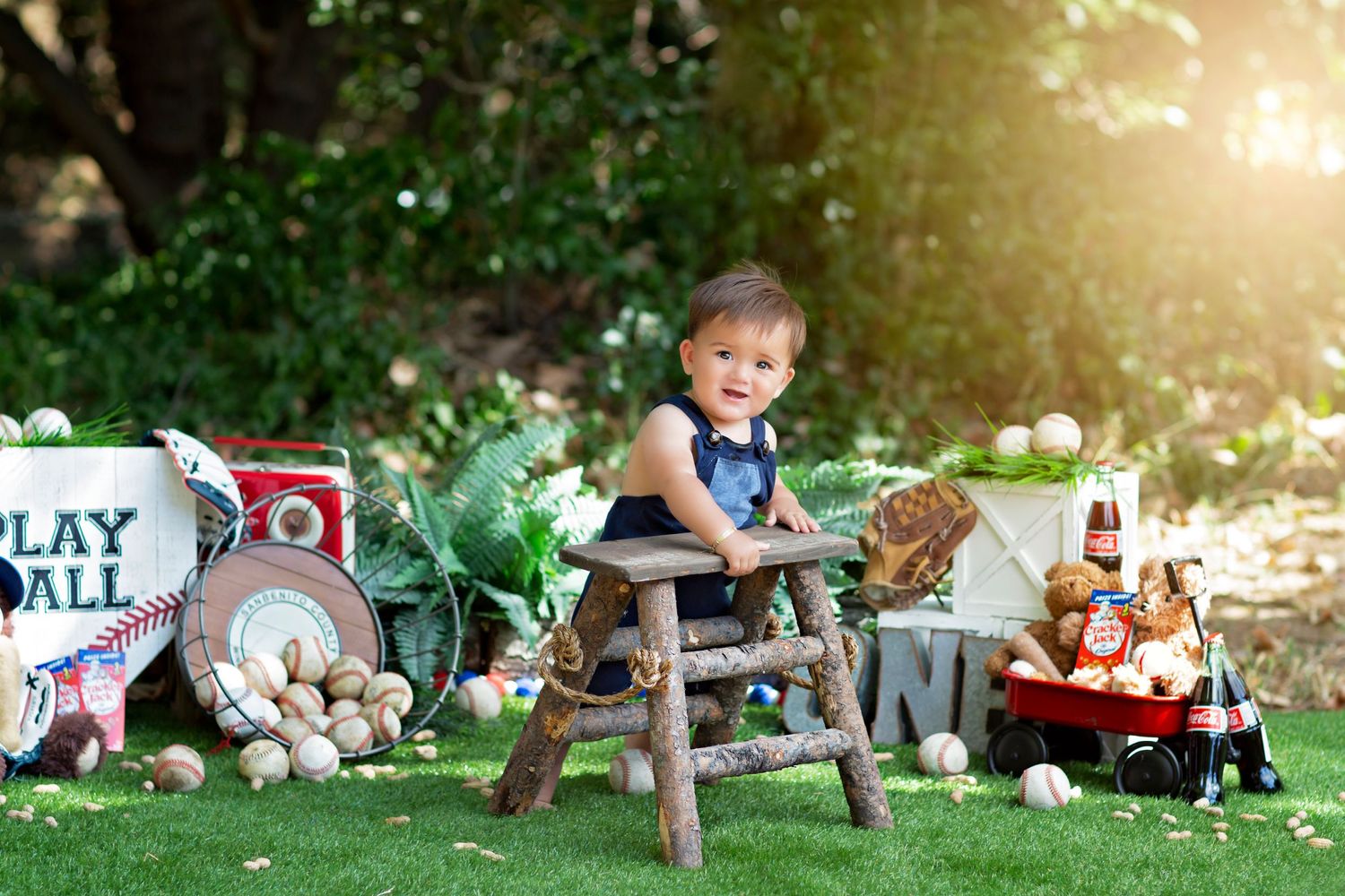 vintage baseball overalls cake smash, baby boy first birthday photoshoot, los angeles california, best photographer