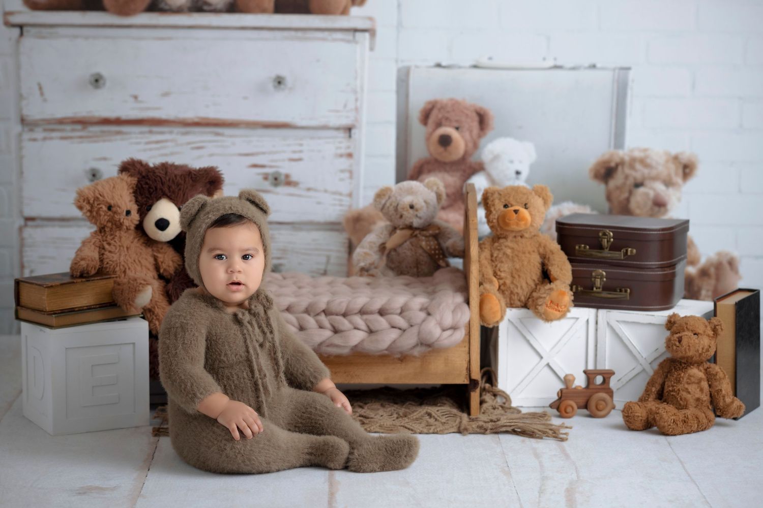 bear cake smash, baby boy first birthday photoshoot, los angeles california, best photographer