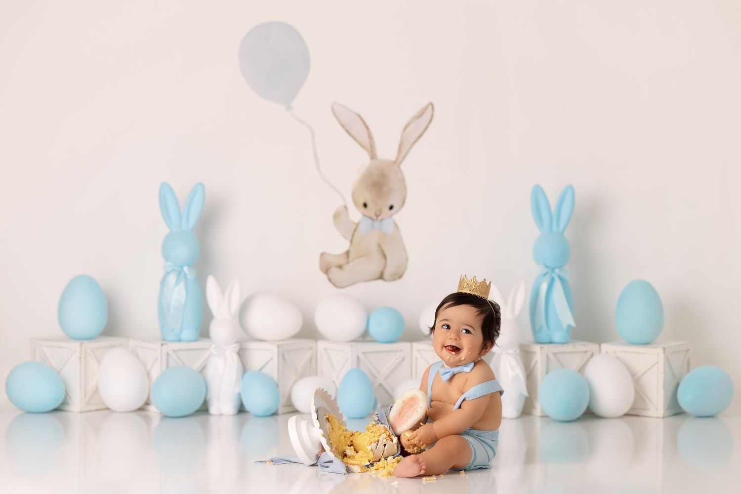 some bunny is one cake smash, baby boy first birthday photoshoot, los angeles california, best photographer