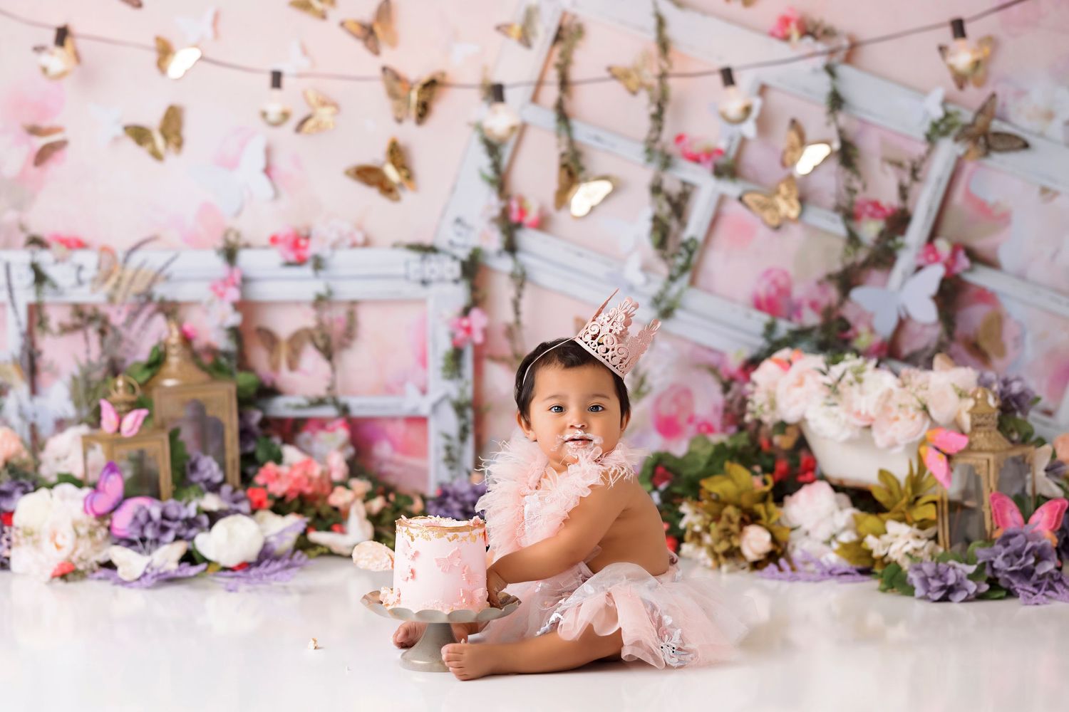 butterfly garden cake smash, baby girl first birthday photoshoot, los angeles california, best photographer