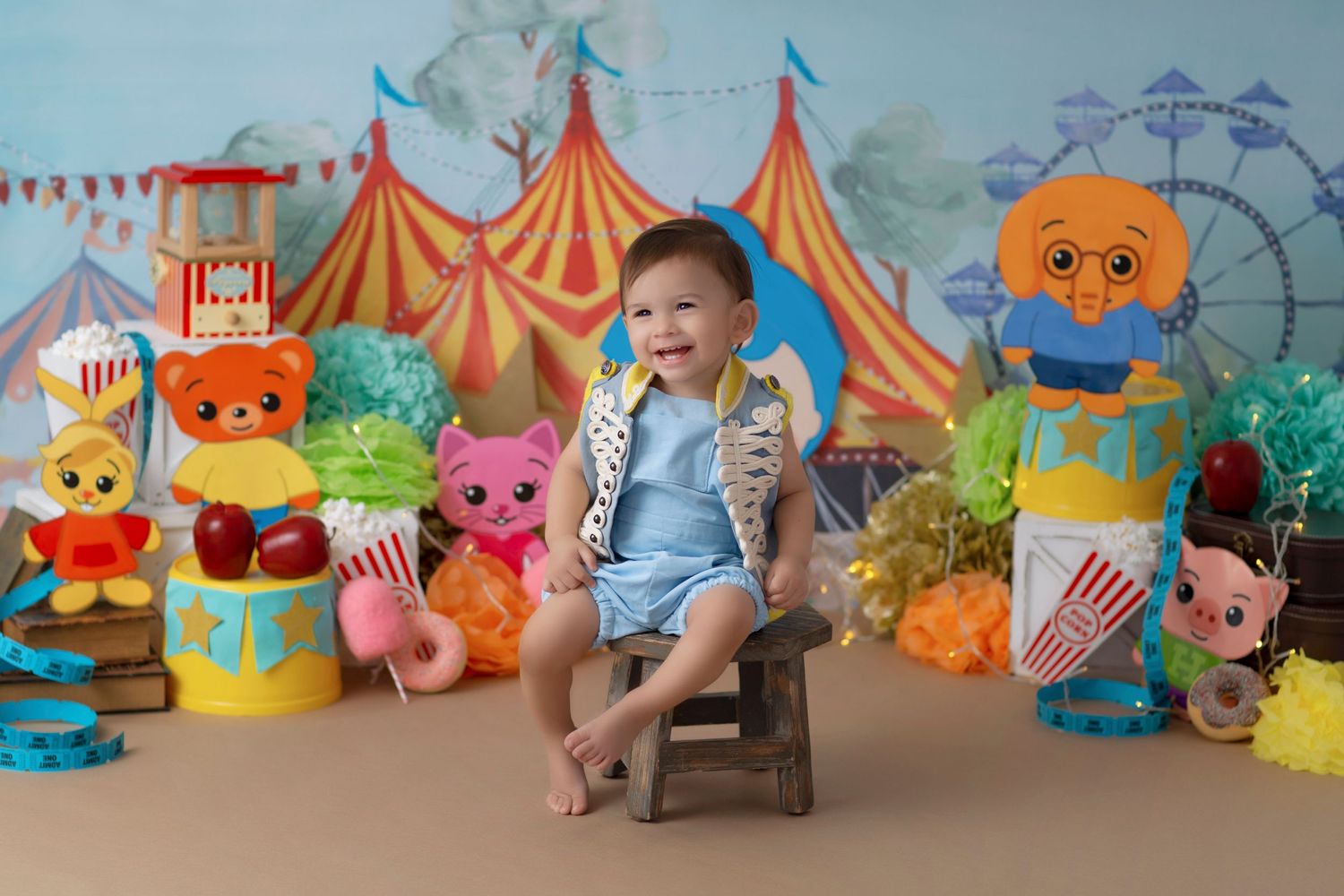 plim plim circus cake smash, baby boy first birthday photoshoot, los angeles california, best photographer