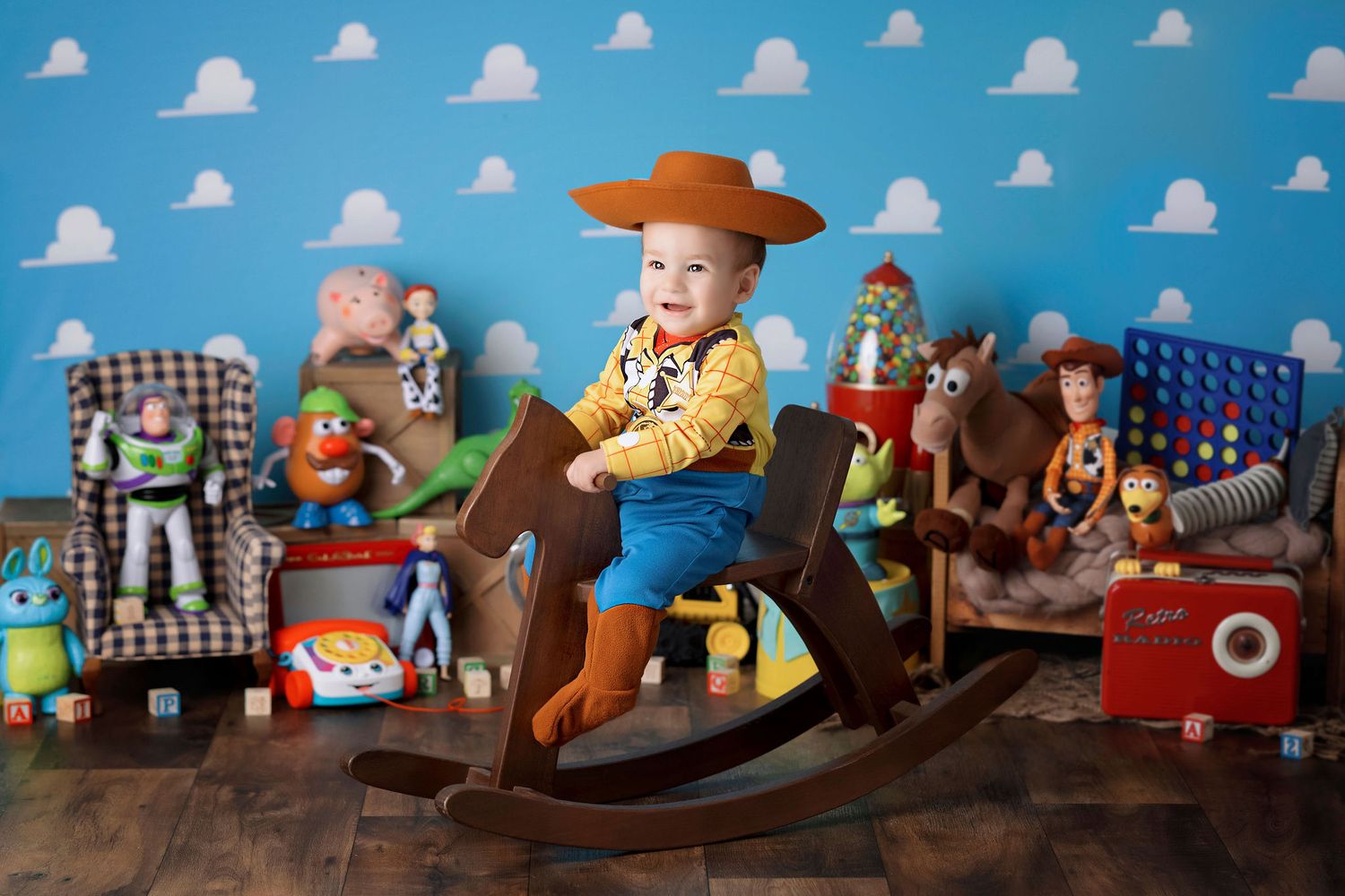 toy story cake smash, baby boy first birthday photoshoot, los angeles california, best photographer