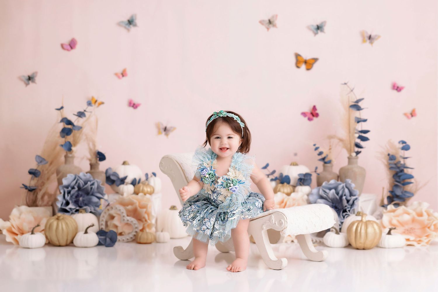 pink blue fall pumpkin cake smash, baby girl first birthday photoshoot, los angeles california, best photographer