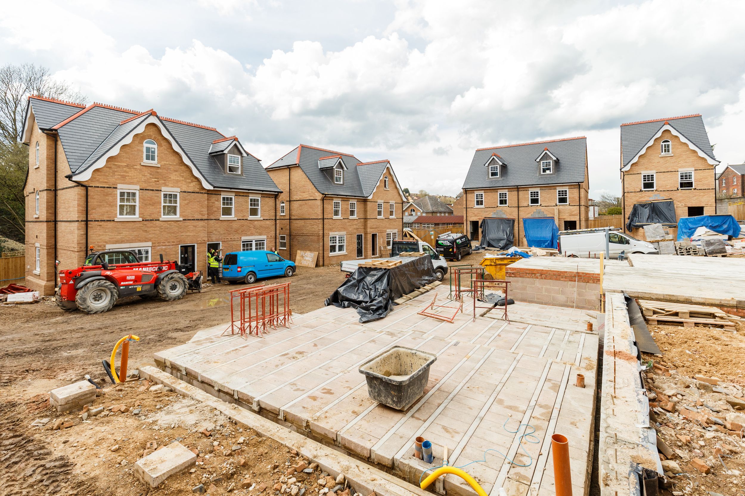 Building sire for residential houses