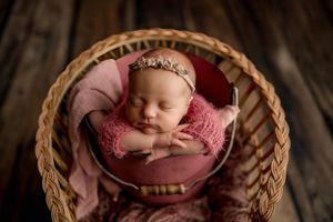 Fairbanks Alaska Newborn Photographer, best newborn photographer near me, alaska baby photographer