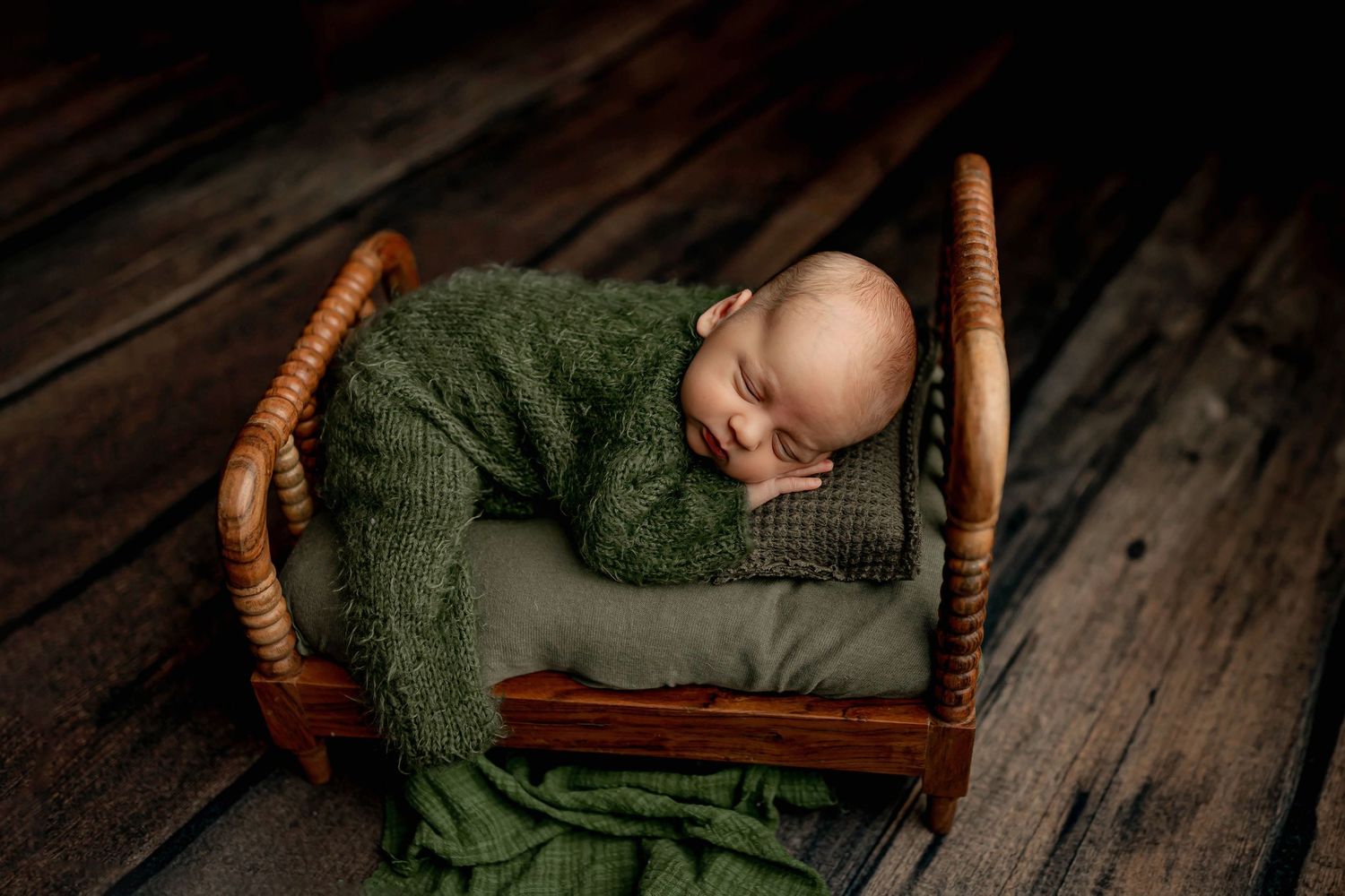 Fairbanks Alaska Newborn Photographer, best newborn photographer near me, alaska baby photographer